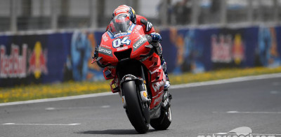 Soal Dovizioso, Dorna Larang Tim Turunkan 3 Rider thumbnail